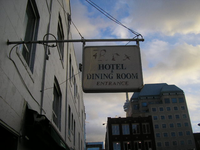 [08_06+052.jpg]