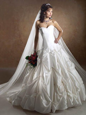 White Elegant Wedding Gown Option 01
