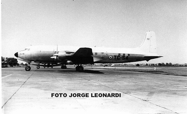 [20.DC-6A+TC-54.jpg]