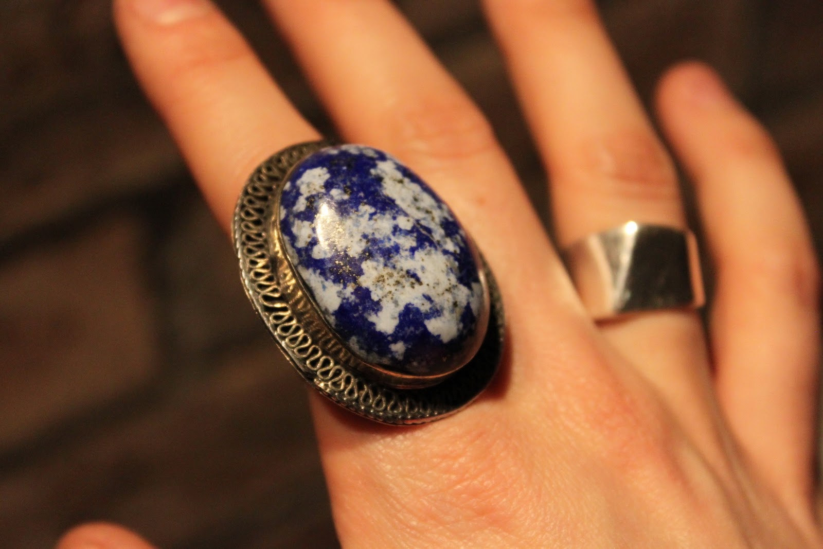 shop 5 inch and up Oriental handmade blue and white stone ring 23