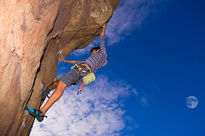 Regrampeação da via ‘Qual Vai Ser’