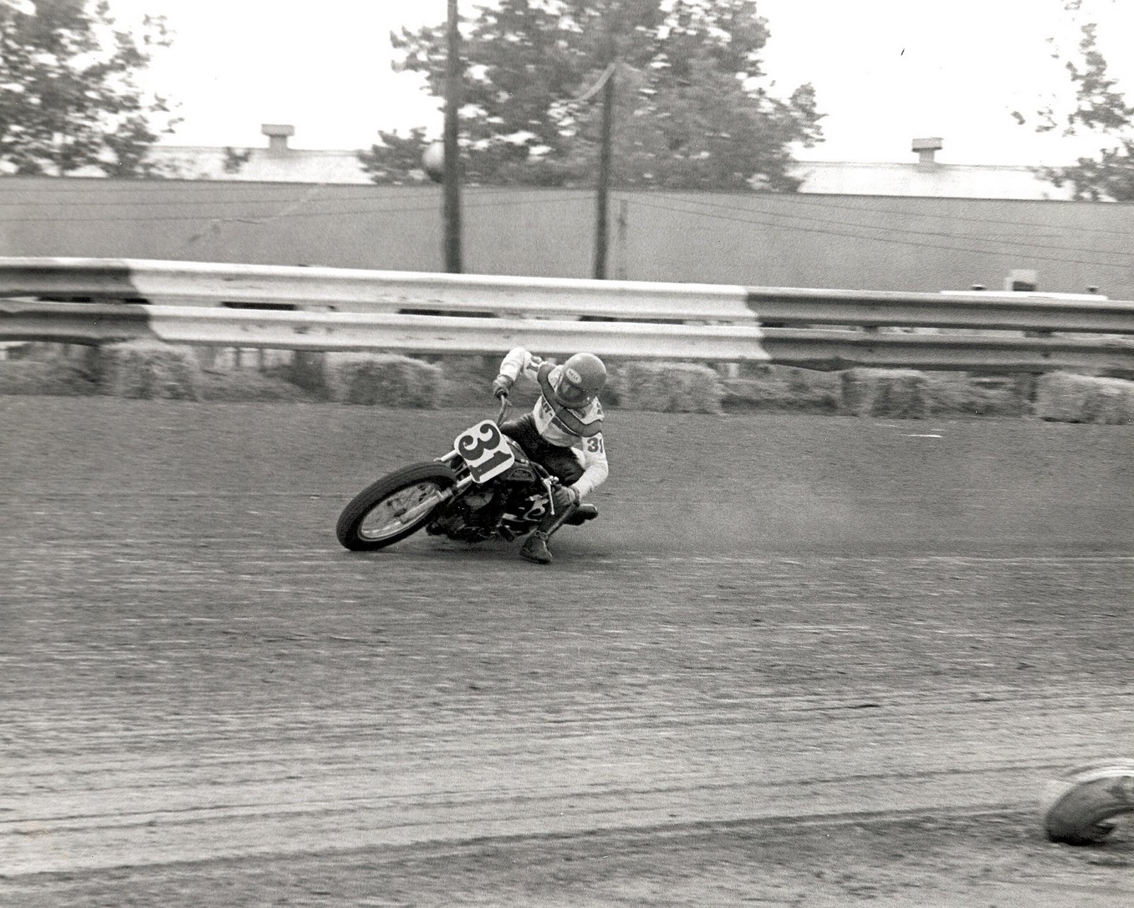 [08+1975+rex+beauchamp+31+turns+1+and+2+terre+haute+half+mile.jpg]