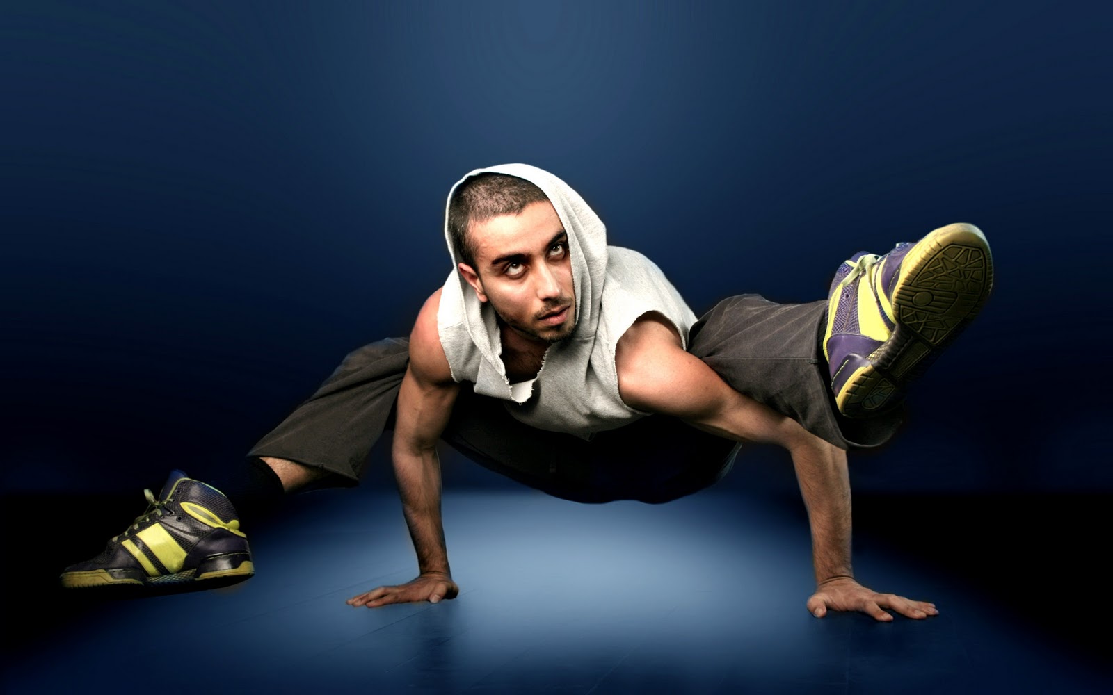 http://4.bp.blogspot.com/_g31KVvREHW4/TP9SjFksRzI/AAAAAAAABUA/LsC8WmPNI5E/s1600/Hip%20Hop%20Styles.jpg%20%281%29.jpg