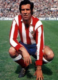 http://4.bp.blogspot.com/_g4Gvj_zJdm0/TGaqThK5o4I/AAAAAAAAEkk/fGNteNgKLlo/s1600/luis+aragones.jpg