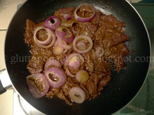 Recipes at iba pa....: Pork Steak / Beef Steak Filipino Style Recipe