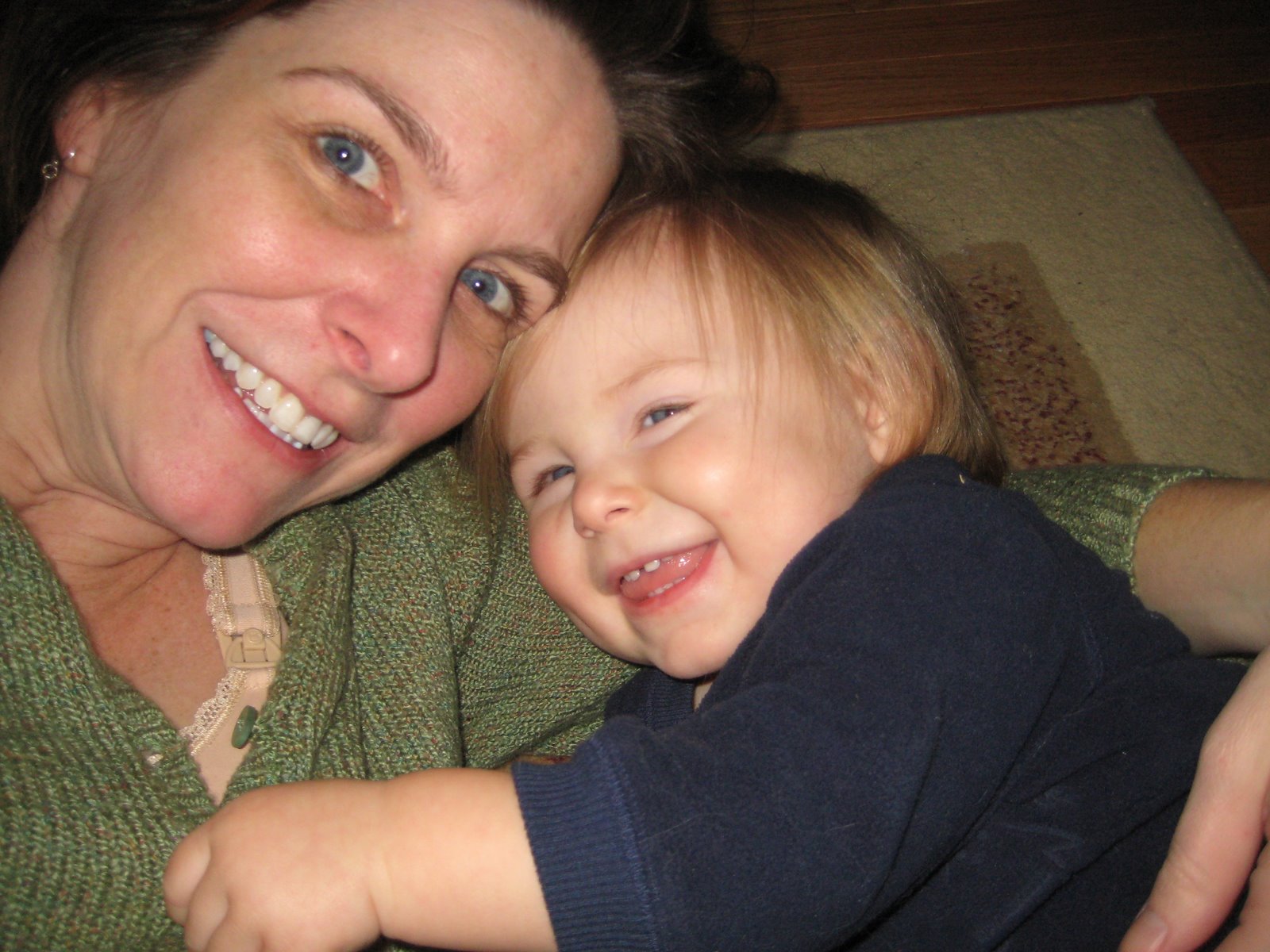 [[2008.11.25]+Maggie+and+Mom.JPG]