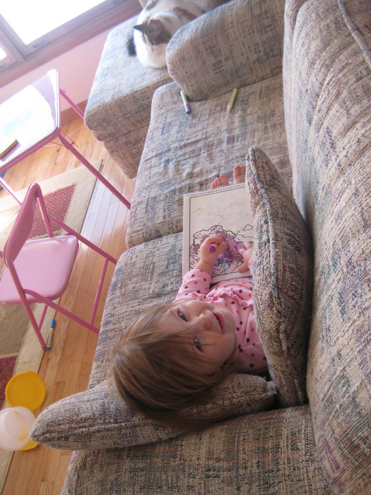 [[2009.02.16]+Maggie+coloring.JPG]