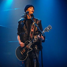 tOm !! e.e