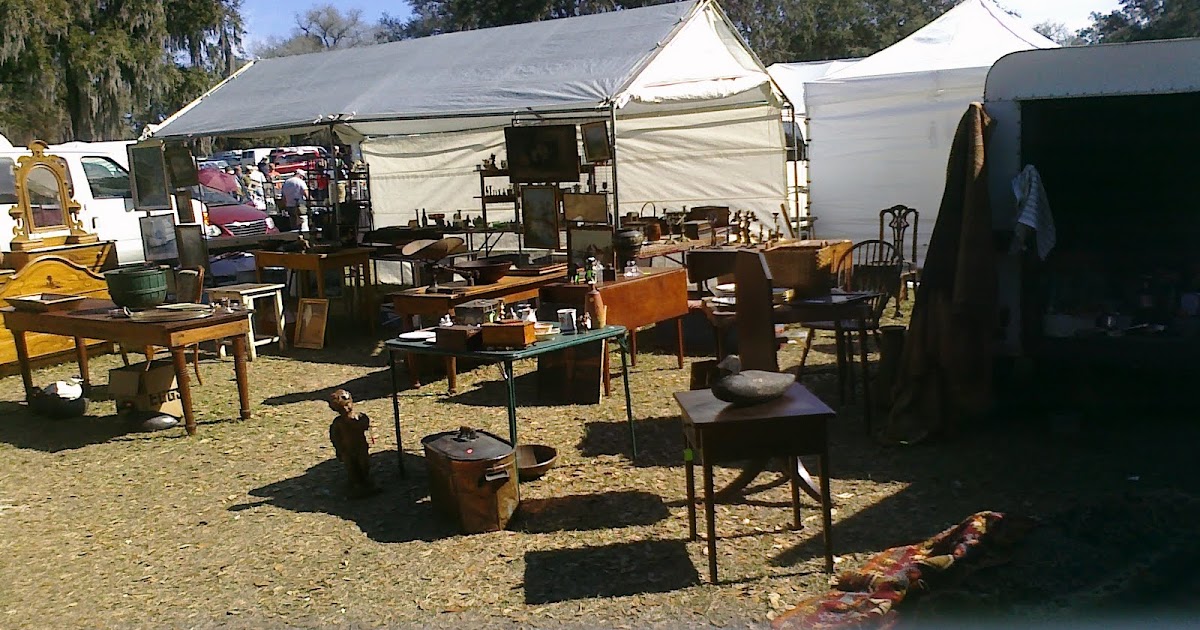 BlueDogAntiques Renninger's Mount Dora Antique Show in Florida