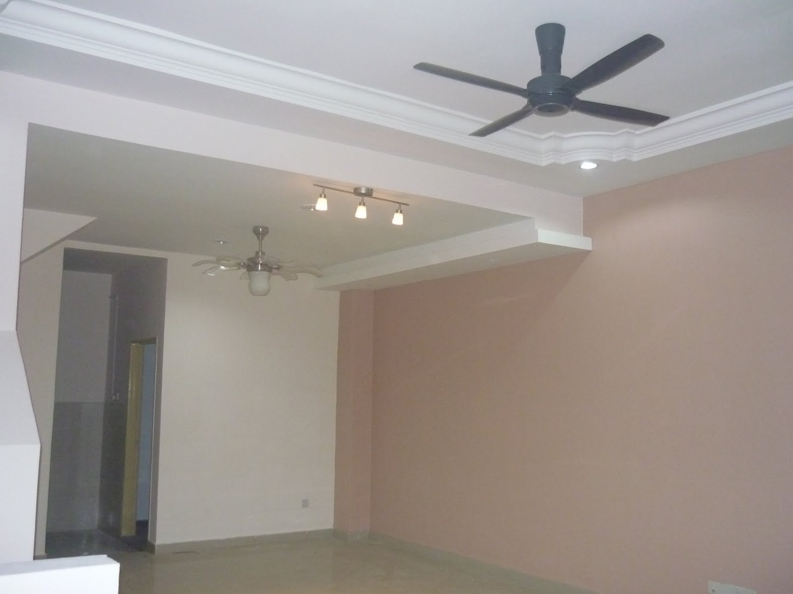 Kitchen cabinet light Plaster Ceiling