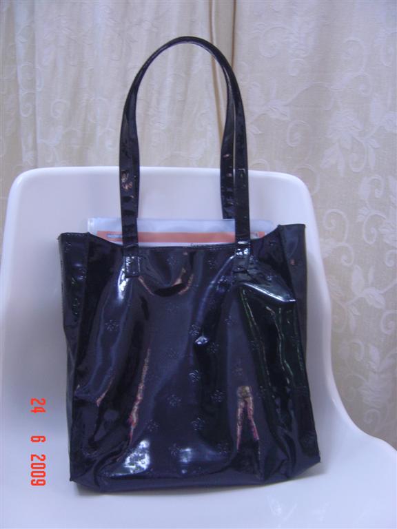 [bag+&+prizes+016+(Large).jpg]