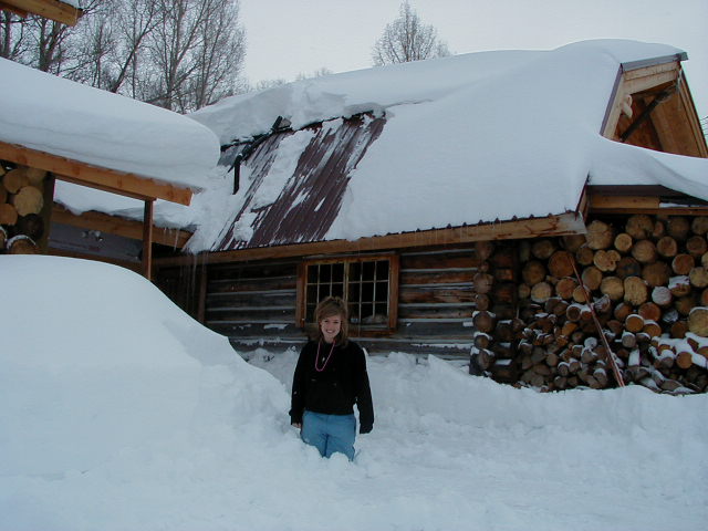 [Heidi+after+fresh+snowfall+2005.JPG]