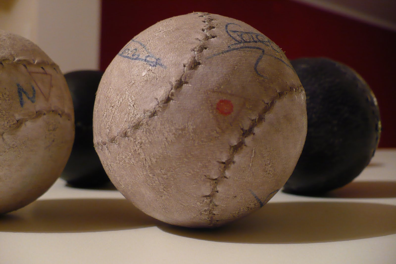 PELOTA MANO experimental: Golpear la pelota