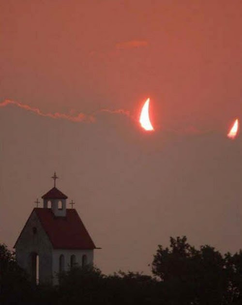 Hidden Devil's Horn Illusion Spectacular Optical Illusions and Images