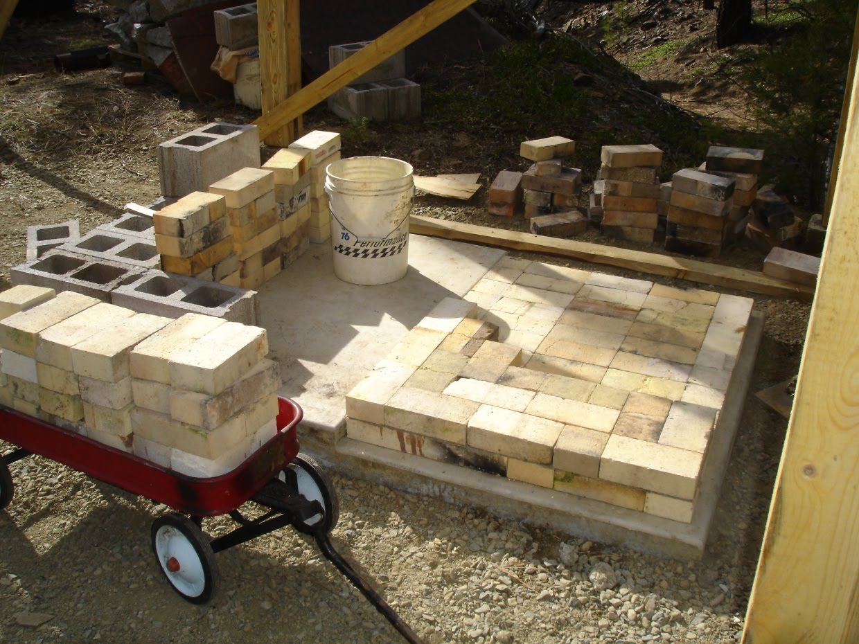 bfree pottery Kiln Day 4, "The Shed and first Bricks"
