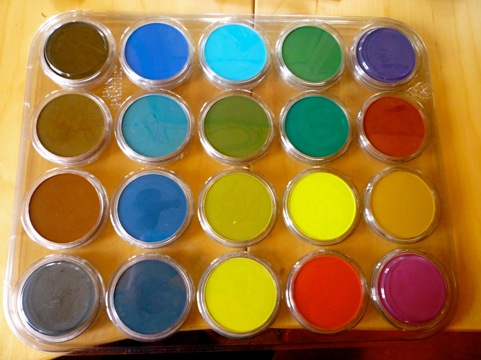 teesha's circus update on pan pastels
