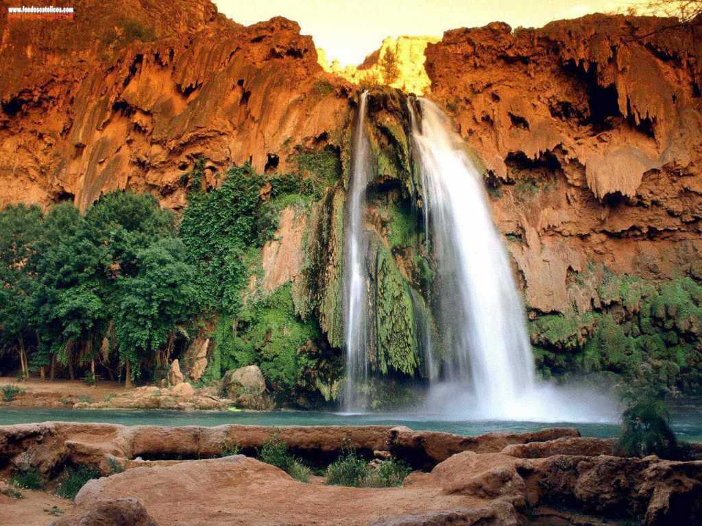 [Havasu+Falls,+Arizona.jpg]