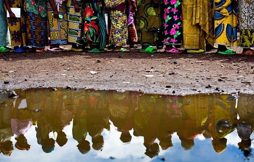 [camera,angles,reflection,photography,africa,african,fabrics,conflict-4673d17533eef82573694fe2e663ea24_h.jpg]