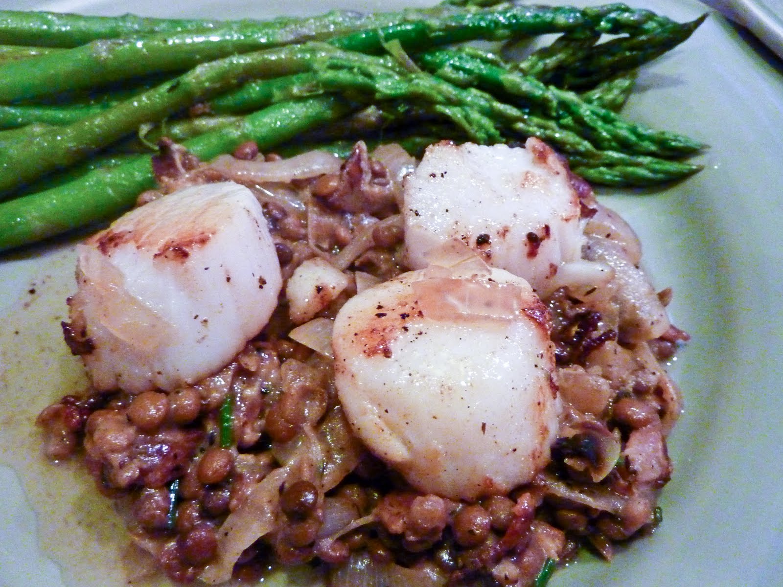 FEAST EVERYDAY Scallops with Lentils