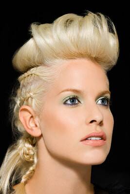 [Fashion_Hairstyles.jpg]