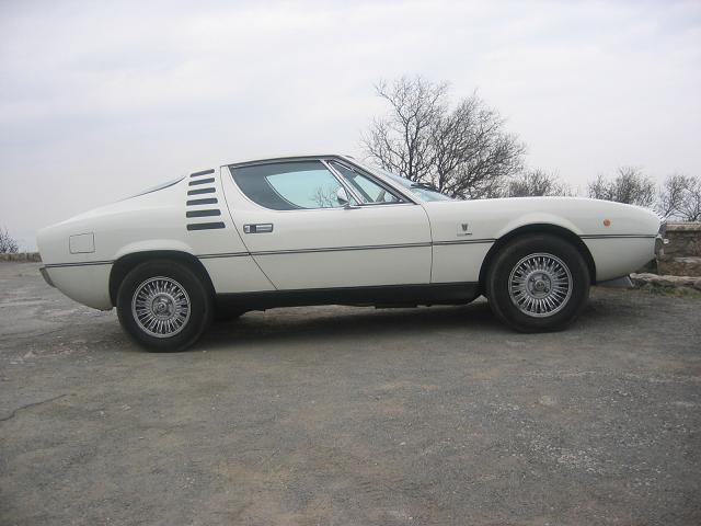 Alfa Romeo Montreal