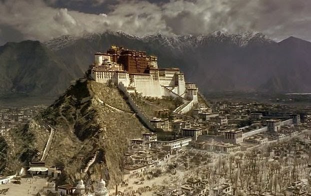 La mirada cinematográfica Siete años en el Tíbet. Seven years in Tibet