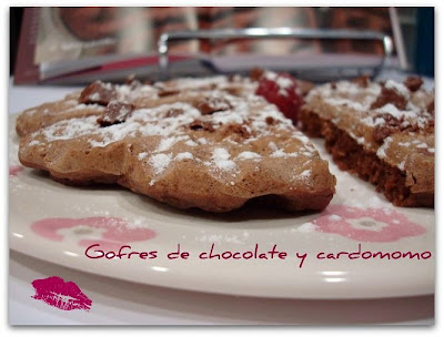 Gaufres coeur aux chocolat et cardomome Gofres+chocolate