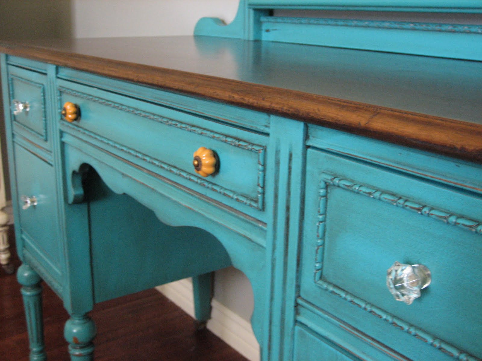 European Paint Finishes: ~ Turquoise/Teal & Cream Bedroom Set