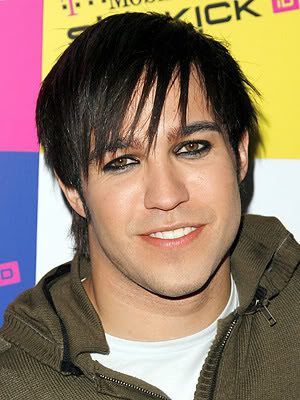 Pete Wentz Emo Hairstyle His styles fit any face Pete Wentz Emo Hairstyle His styles fit any face