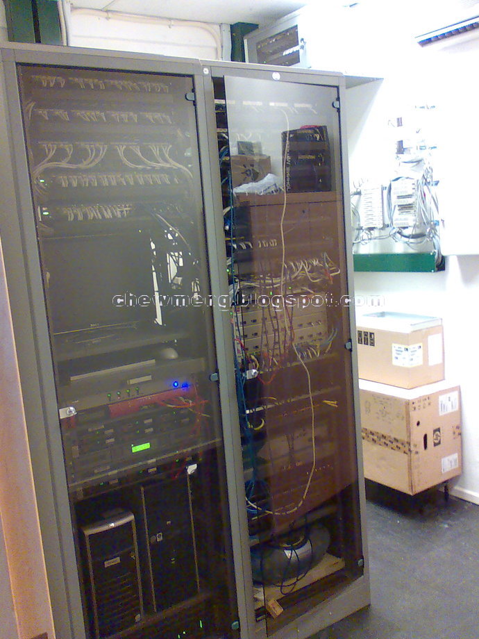 [lunapic_126370051224275_1.jpg]