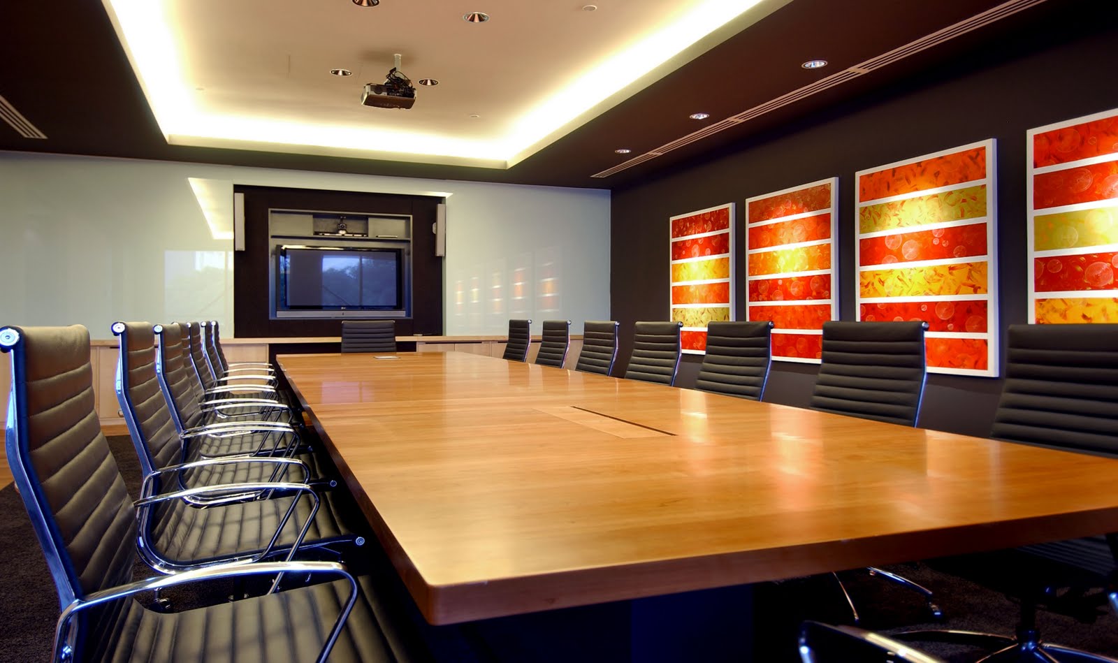 [Big+Dutchman+-+Board+Room+01.jpg]