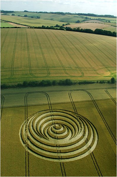 Kia Seen OnCool crop 'art' circles from around the world www.coolpicturegallery.us