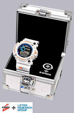 [Z085001zoom2.jpg]