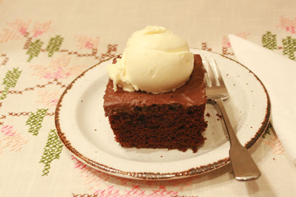Easy Chocolate Cake Recipe chocolate cake recipe. Easy Chocolate Cake Recipe