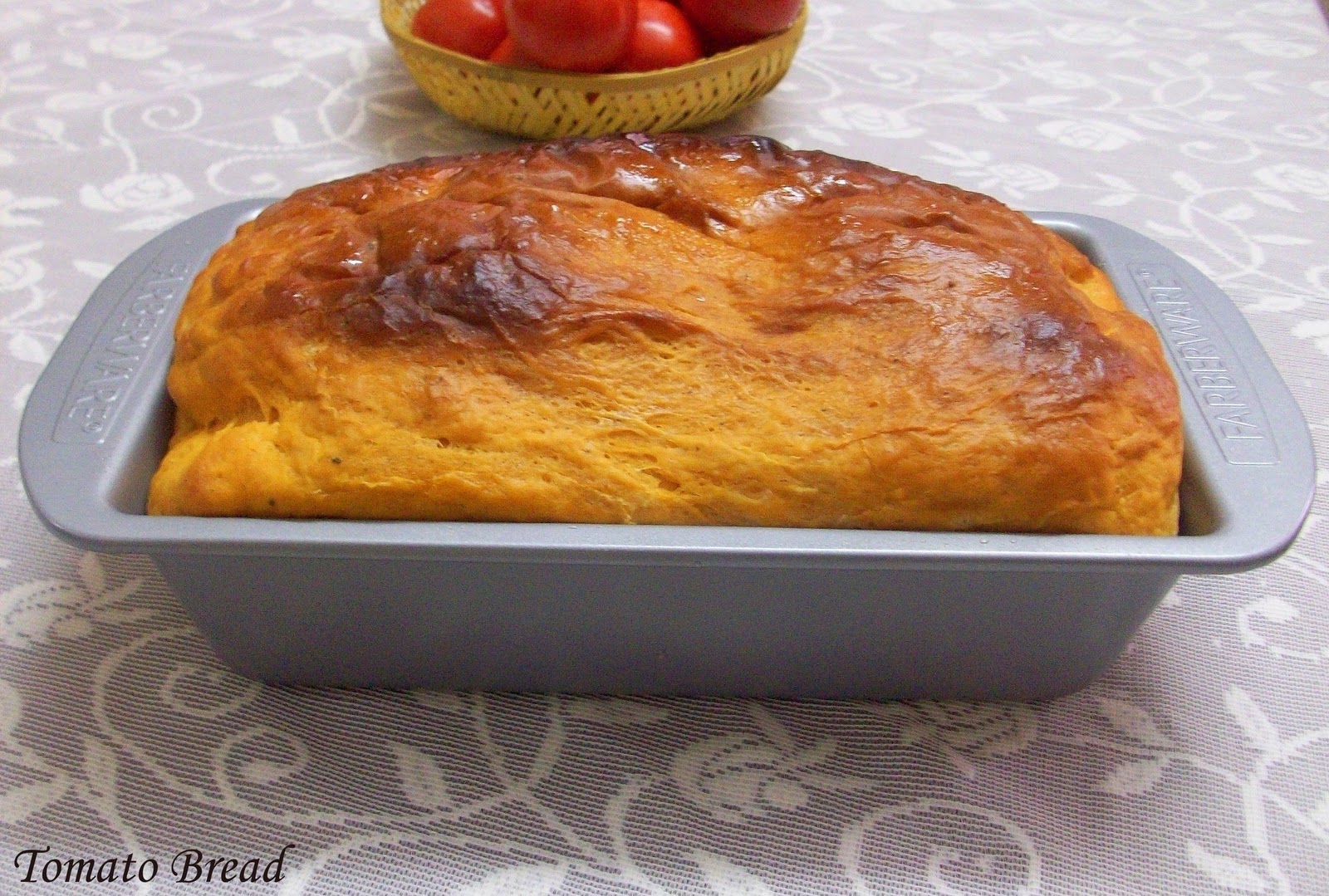 Cakes & More Tomato Bread