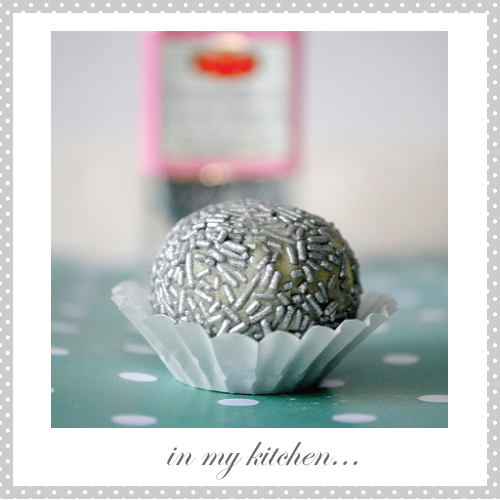 White chocolate truffles by Torie Jayne White chocolate truffles by Torie Jayne