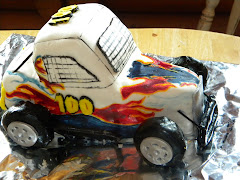 Dwarf race car cake