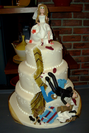 كيك الطلاق !! Baking+by+design+Divorce+Cake+Specialty