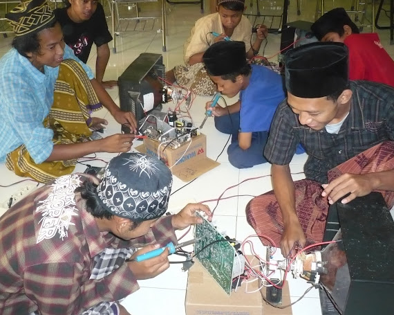 Perakitan perangkat Elektronik