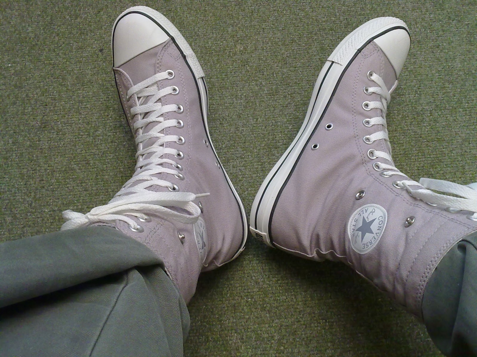 Blogging In My Wellies Some more photos of my new Converse hitops