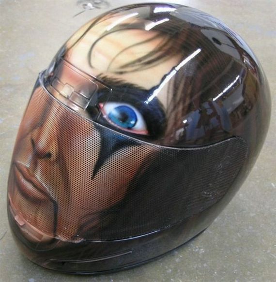 [motorcycle-helmet-1.jpg]