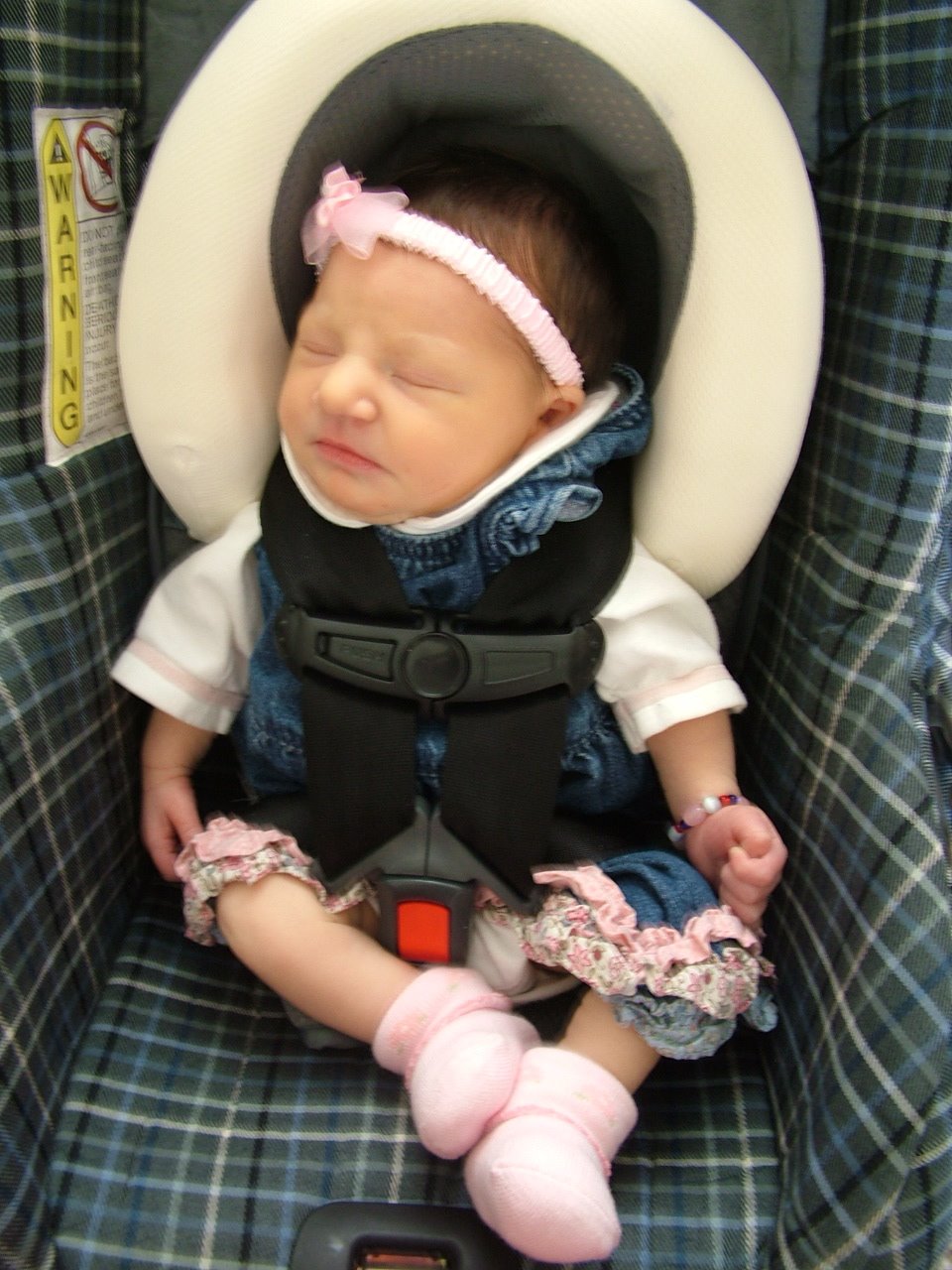 [Kaylee+dresses+up.JPG]