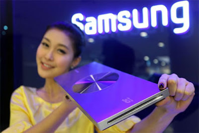 world's thinnest 3D Blu-ray Disc