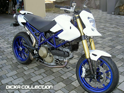 Ducati Hypermotard 1100 White Muscular Super Fighter 2