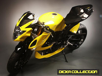 Suzuki GSXR 1000 Yellow Extreme Topgun Street Fighter 2