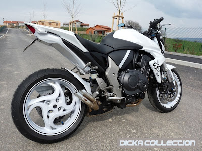 Honda CB1000R White Tribal Street Fighter 4