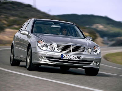 2005 Mercedes-Benz E350 with 2004 Mercedes Benz E350 Estate. 2005 Mercedes-Benz E350 with