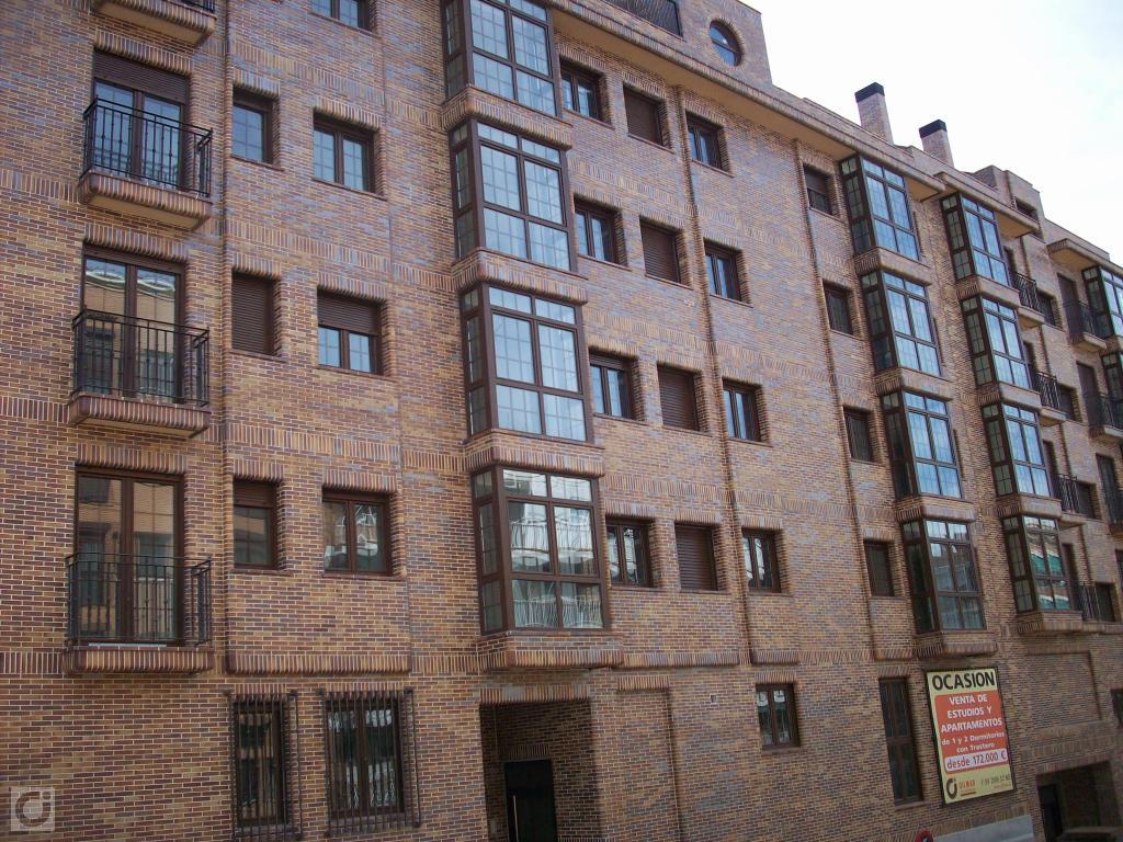 [edificio-madrid.jpg]