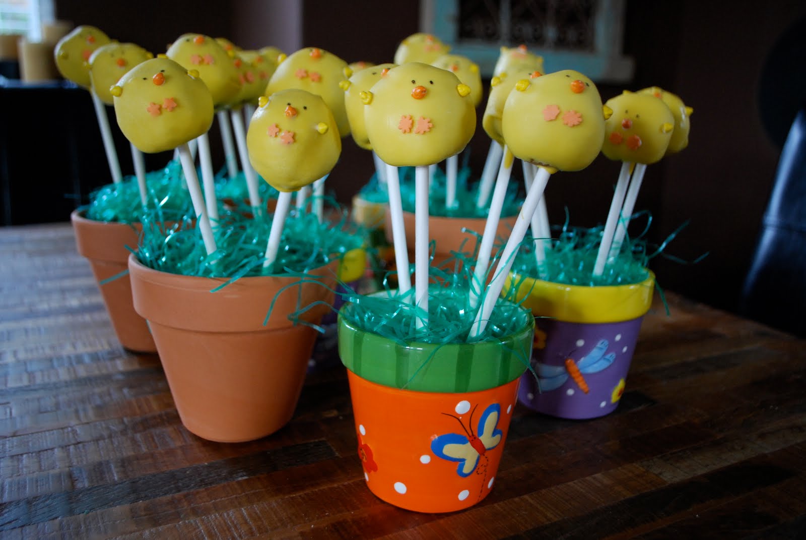 there s always room for tiny cakes! : Easter Chick Cake Pops