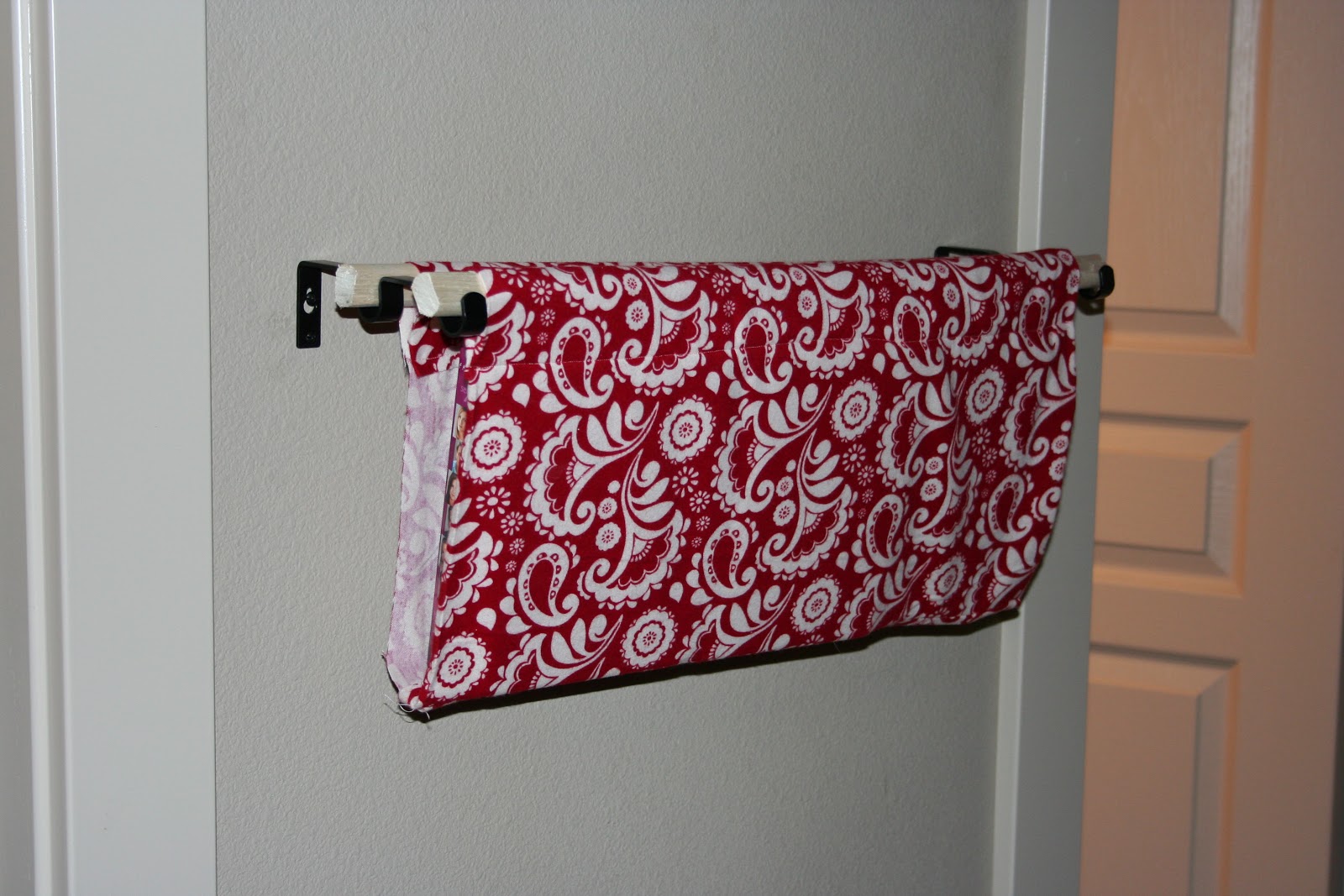 MD Designs Fabric Wall Book Holder